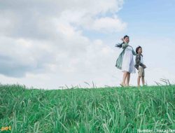 25 Contoh Puisi tentang Anak dan Ibu yang Mengharukan