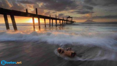 25 Pantun Senja sebagai Waktu untuk Berpikir: Menggugah Refleksi Diri