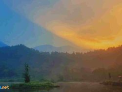 20 Contoh Puisi Cinta dalam Bisikan Senja